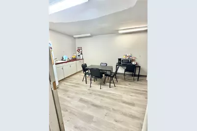 1208 E Henderson Street, Cleburne, TX 76031 - Photo 9