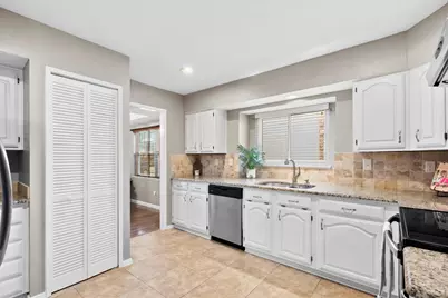 1311 Creekwood Court, Allen, TX 75002 - Photo 11