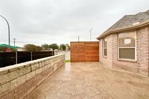 2916 Red Wolf Dr, Fort Worth, TX 76244 - Photo 5