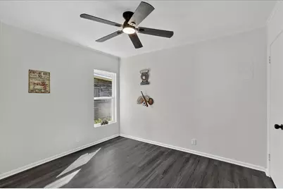 1248 E Mulkey Street, Fort Worth, TX 76104 - Photo 19