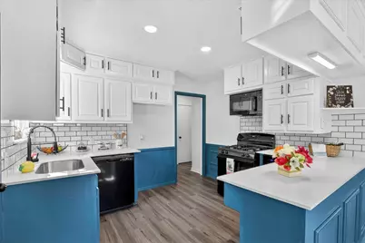 1248 E Mulkey Street, Fort Worth, TX 76104 - Photo 11