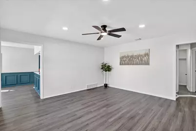 1248 E Mulkey Street, Fort Worth, TX 76104 - Photo 7