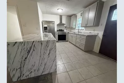 103 Myers Avenue, Cleburne, TX 76033 - Photo 5