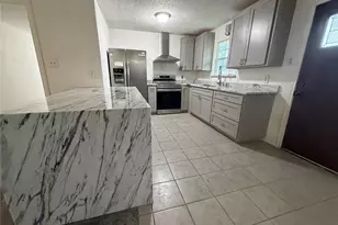 103 Myers Ave, Cleburne, TX 76033 - Photo 5