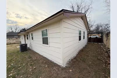 103 Myers Avenue, Cleburne, TX 76033 - Photo 15