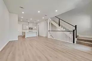 8199 Challenger Ln, Frisco, TX 75034 - Photo 5