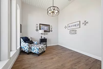 219 Columbia Court, Springtown, TX 76082 - Photo 7