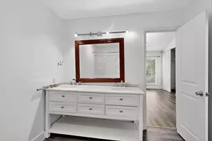 46 Abbey Rd, Euless, TX 76039 - Photo 7