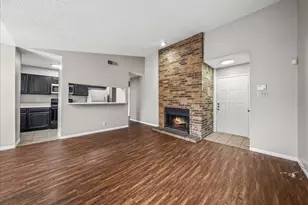 1909 Cloisters Dr, Arlington, TX 76011 - Photo 5