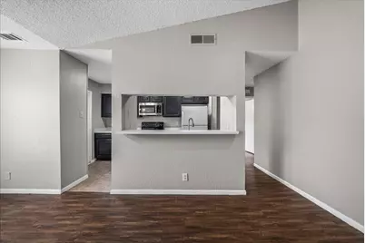 1909 Cloisters Drive #1021, Arlington, TX 76011 - Photo 11