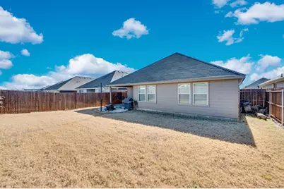 1200 Fairbanks Drive, Ennis, TX 75119 - Photo 21