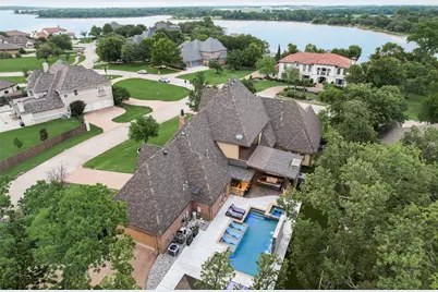 5841 Lakeside Drive, Saginaw, TX 76179 - Photo 5