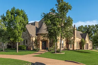 5841 Lakeside Drive, Saginaw, TX 76179 - Photo 3