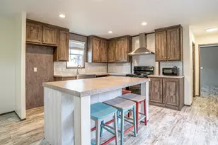 913 Bosque River Dr, Granbury, TX 76048 - Photo 19