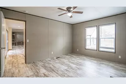 913 Bosque River Drive, Granbury, TX 76048 - Photo 23