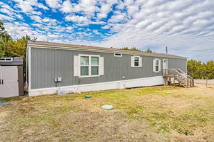 913 Bosque River Dr, Granbury, TX 76048 - Photo 7