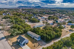 913 Bosque River Dr, Granbury, TX 76048 - Photo 35