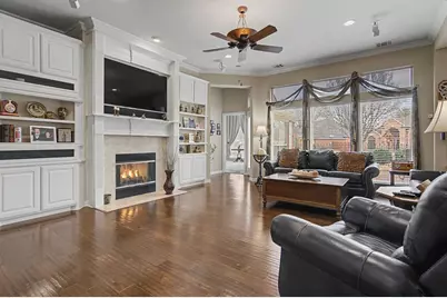 319 Lakewood Drive, Trophy Club, TX 76262 - Photo 9