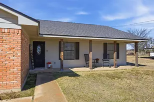 2721 Country Spring Rd, Lorena, TX 76655 - Photo 5