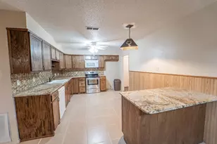 2410 Sha Ln, Breckenridge, TX 76424 - Photo 7