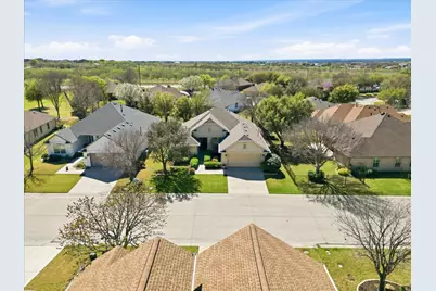 10917 Southerland Drive, Denton, TX 76207 - Photo 29