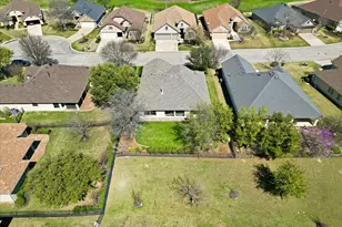 10917 Southerland Dr, Denton, TX 76207 - Photo 31