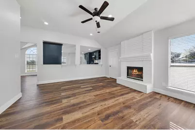 607 Rawlins Drive, Lancaster, TX 75146 - Photo 15