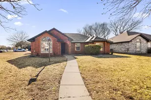 607 Rawlins Dr, Lancaster, TX 75146 - Photo 3