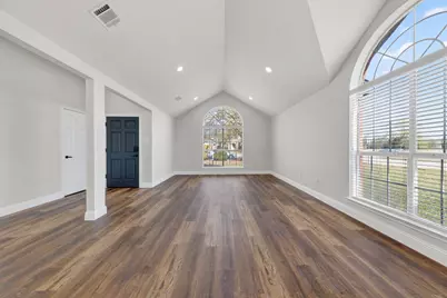 607 Rawlins Drive, Lancaster, TX 75146 - Photo 7