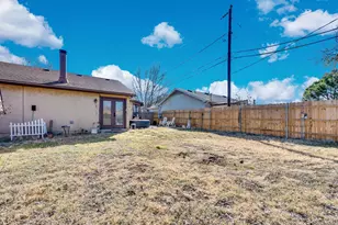 1429 Spring Willow Dr, Arlington, TX 76018 - Photo 3