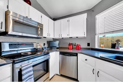 1429 Spring Willow Drive, Arlington, TX 76018 - Photo 7