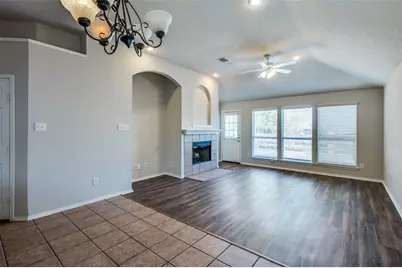 5608 Seafield Lane, Fort Worth, TX 76135 - Photo 9