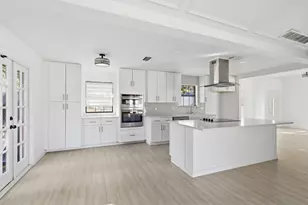 18516 Featherwood Dr, Dallas, TX 75252 - Photo 9