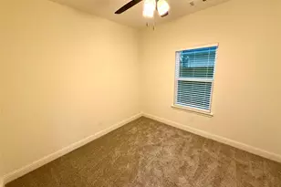 1124 S Hazelwood St, Sherman, TX 75090 - Photo 11