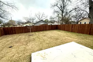 1124 S Hazelwood St, Sherman, TX 75090 - Photo 15