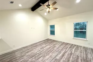 1124 S Hazelwood St, Sherman, TX 75090 - Photo 7