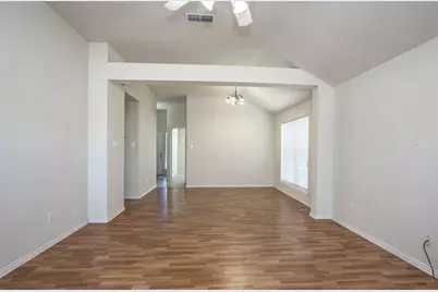 3511 Austin Street, Gainesville, TX 76240 - Photo 11