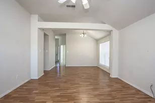 3511 Austin St, Gainesville, TX 76240 - Photo 11