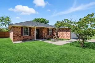 1221 Elmira St, Weatherford, TX 76086 - Photo 1