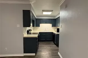 5902 Marvin Loving Dr, Garland, TX 75043 - Photo 9