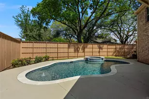 9515 Edith Ln, Dallas, TX 75220 - Photo 9