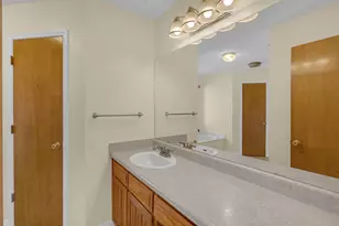 6300 Aires Dr, Arlington, TX 76001 - Photo 21