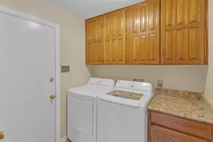 6300 Aires Dr, Arlington, TX 76001 - Photo 25