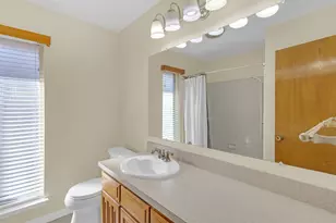 6300 Aires Dr, Arlington, TX 76001 - Photo 17