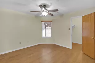 6300 Aires Dr, Arlington, TX 76001 - Photo 15