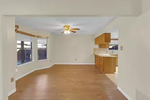 6300 Aires Dr, Arlington, TX 76001 - Photo 9