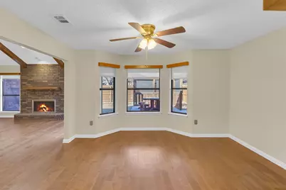 6300 Aires Drive, Arlington, TX 76001 - Photo 7