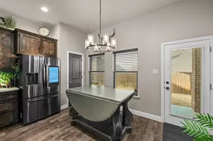 212 McKittrick Ln, Godley, TX 76044 - Photo 11