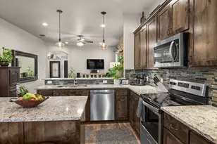 212 McKittrick Ln, Godley, TX 76044 - Photo 9