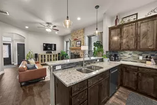 212 McKittrick Ln, Godley, TX 76044 - Photo 3